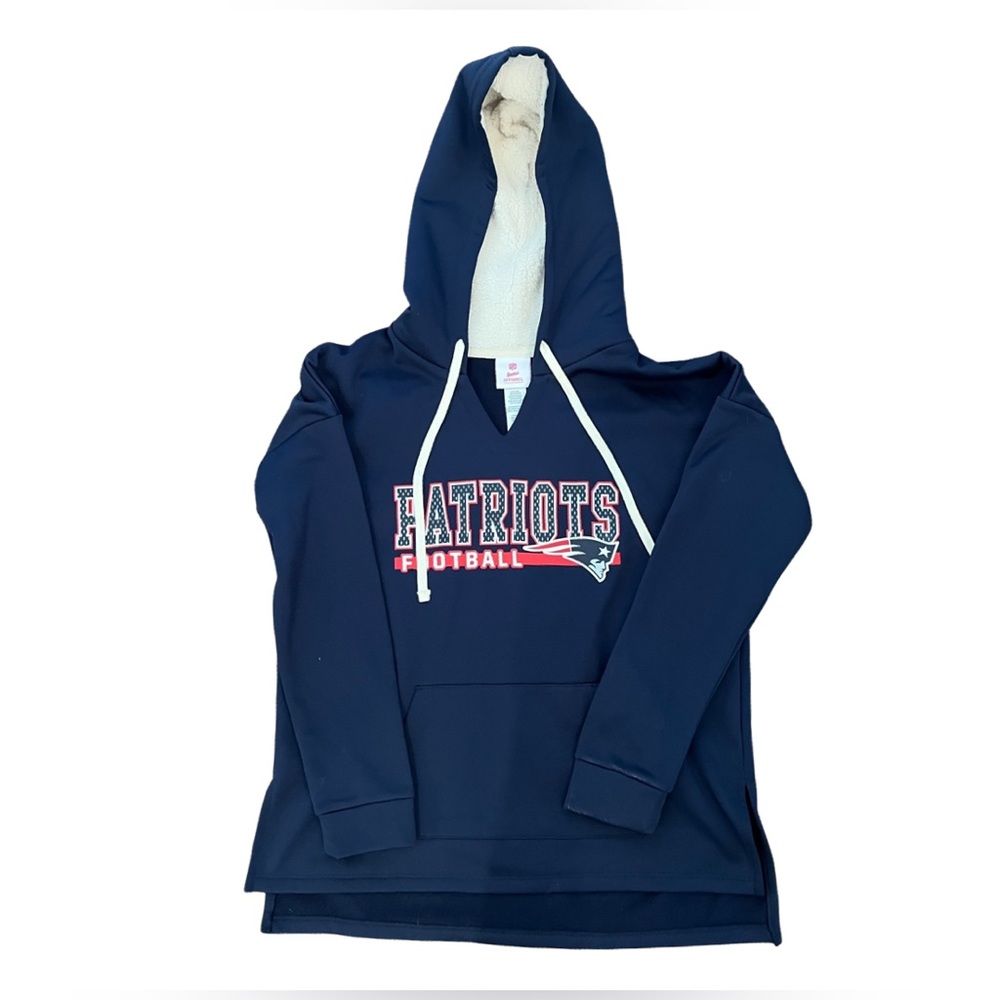 NWOT New England Patriots hoodie.